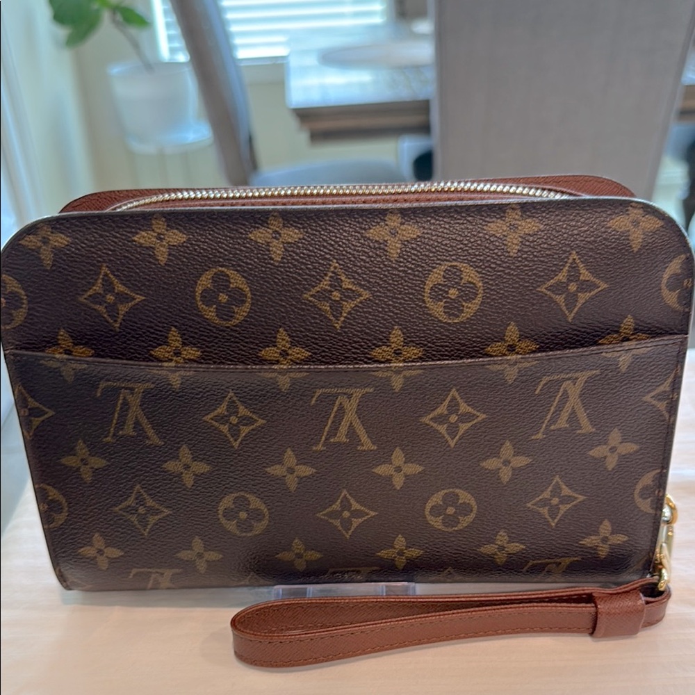 Louis Vuitton Orsay Clutch